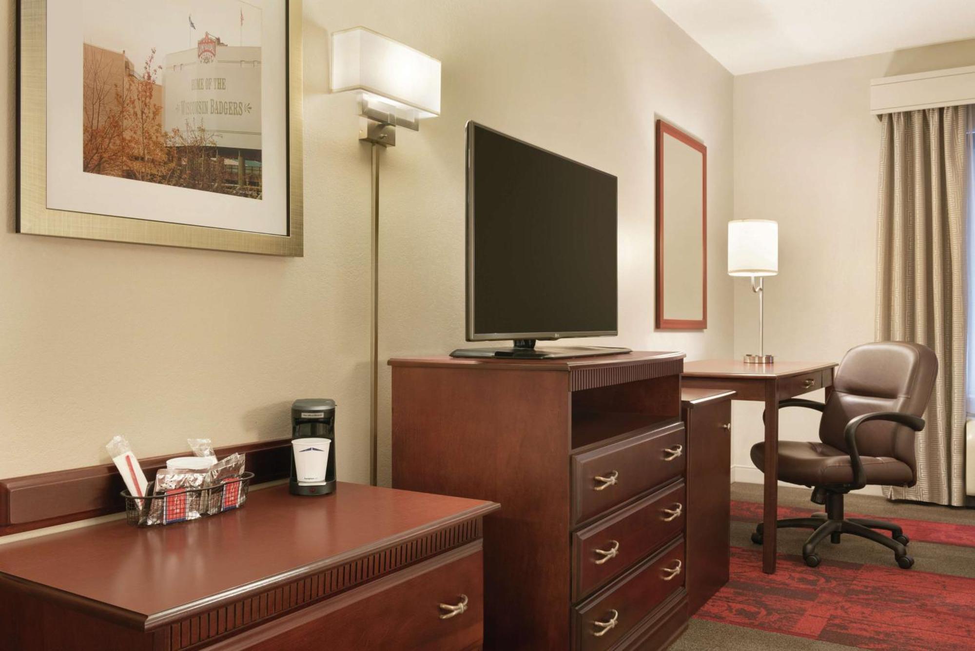 Hampton Inn & Suites Madison - West Zewnętrze zdjęcie