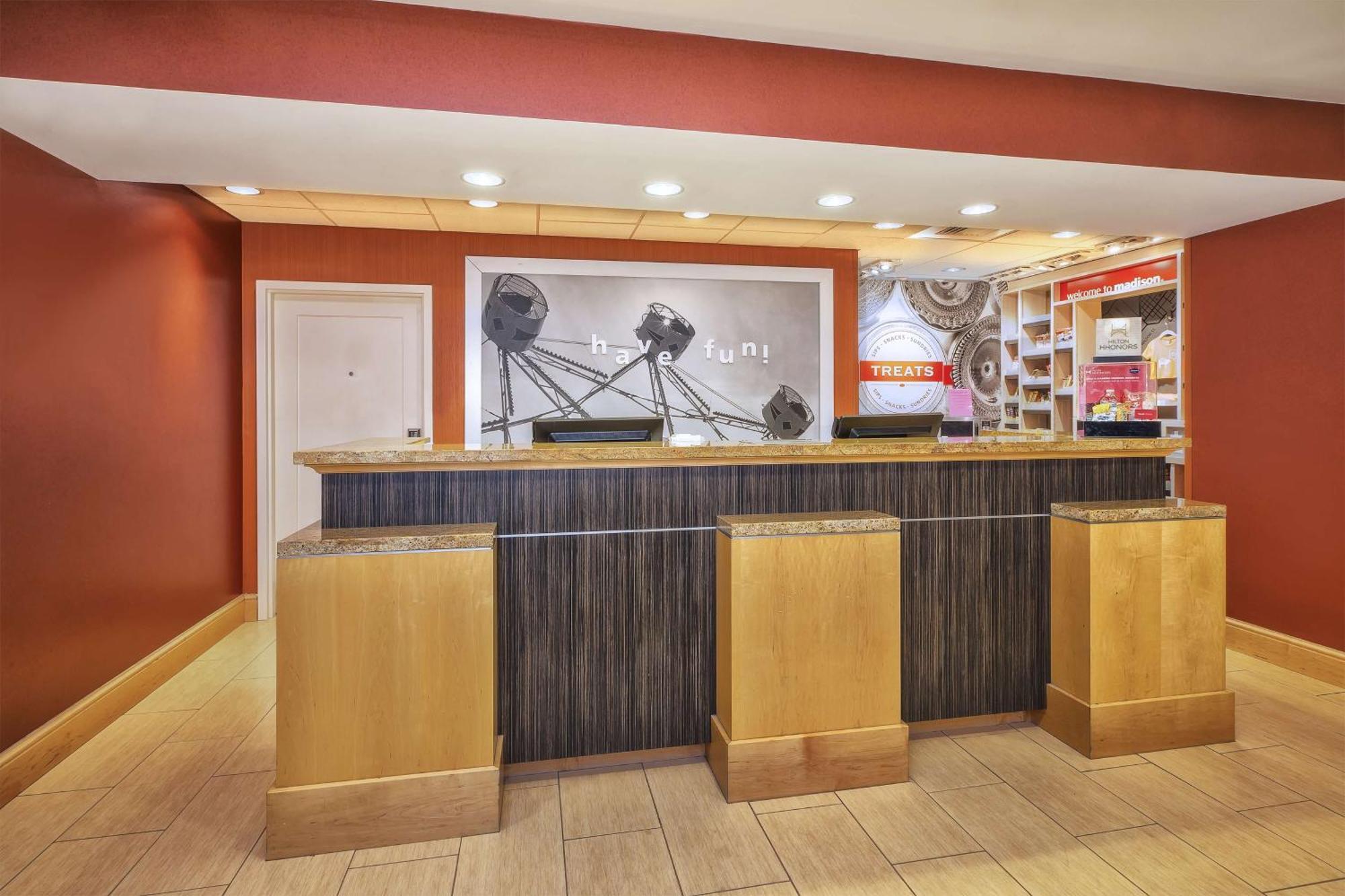 Hampton Inn & Suites Madison - West Zewnętrze zdjęcie